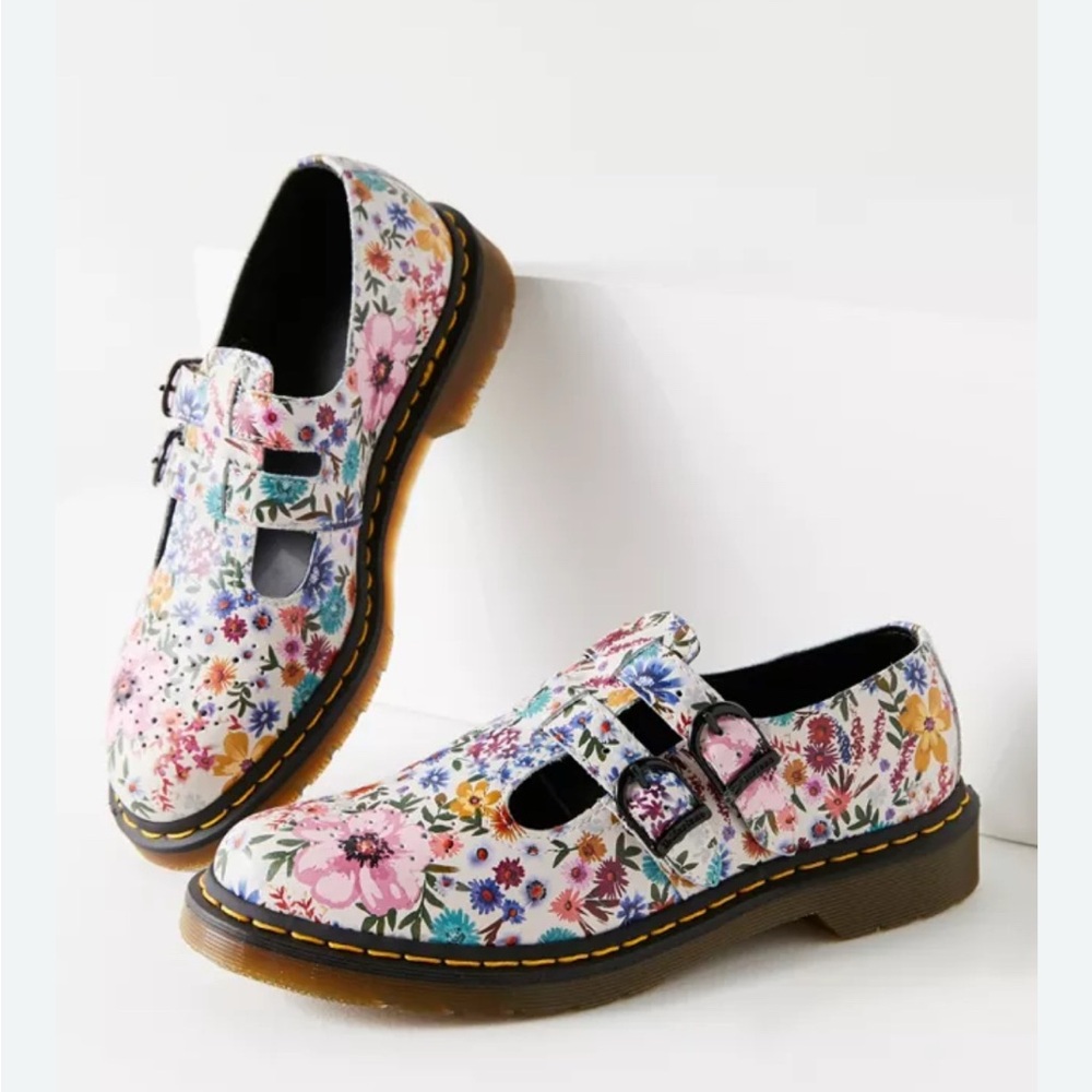 Dr. Martens 8065 Wanderlust Double Strap leather Floral Mary Jane White